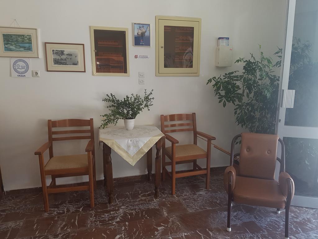 Pansion Marousa Méthana Екстериор снимка